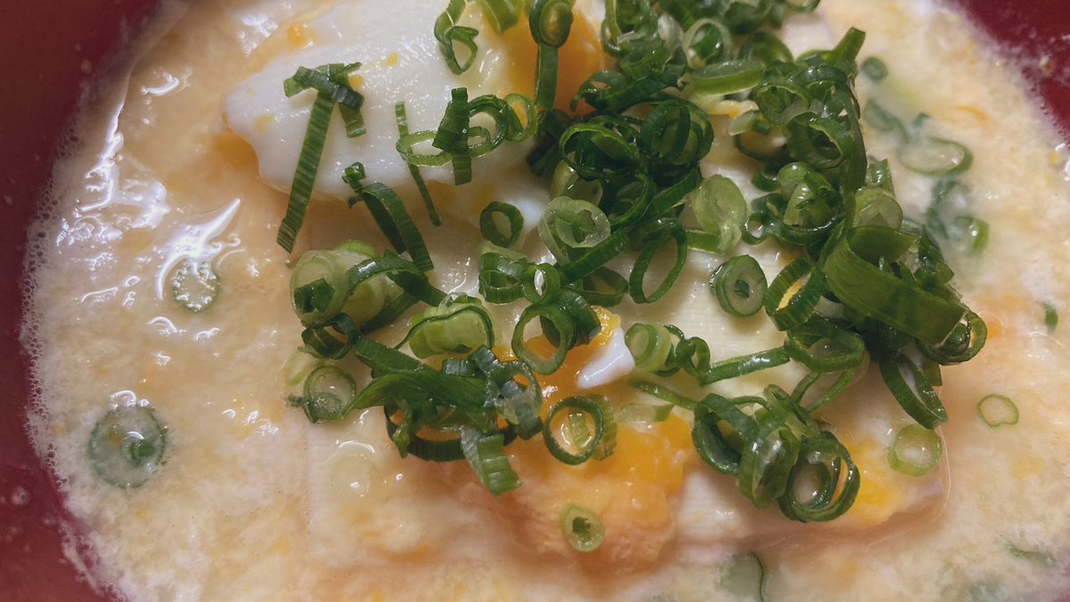 最近夜食に食べてる、火を使わないレンチン豆腐の中華濁りスープ🐓 