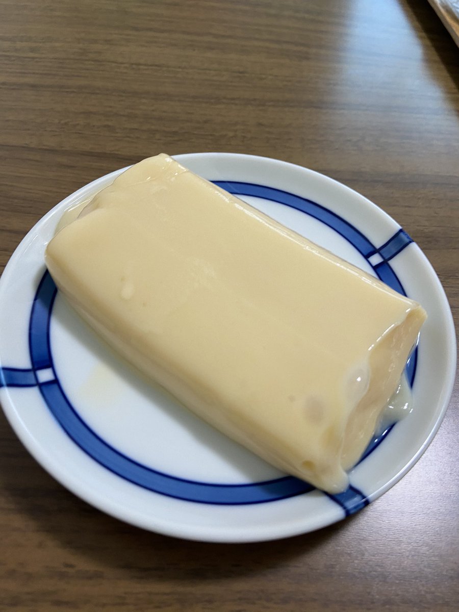 ここ数ヶ月、朝に豆乳にオオバコを加えて食うと餅みたいになり腹一杯になる