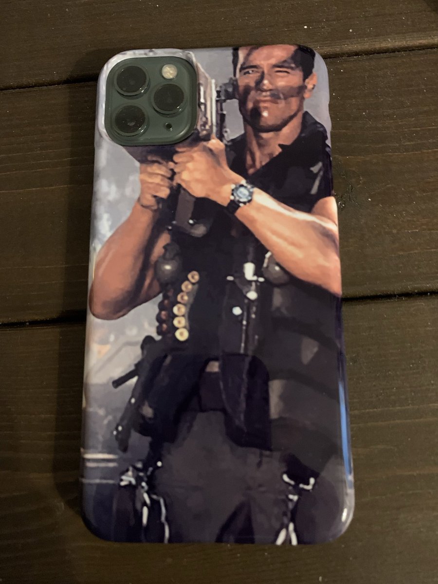 ようやく機種変したのでお約束のケースも買いました