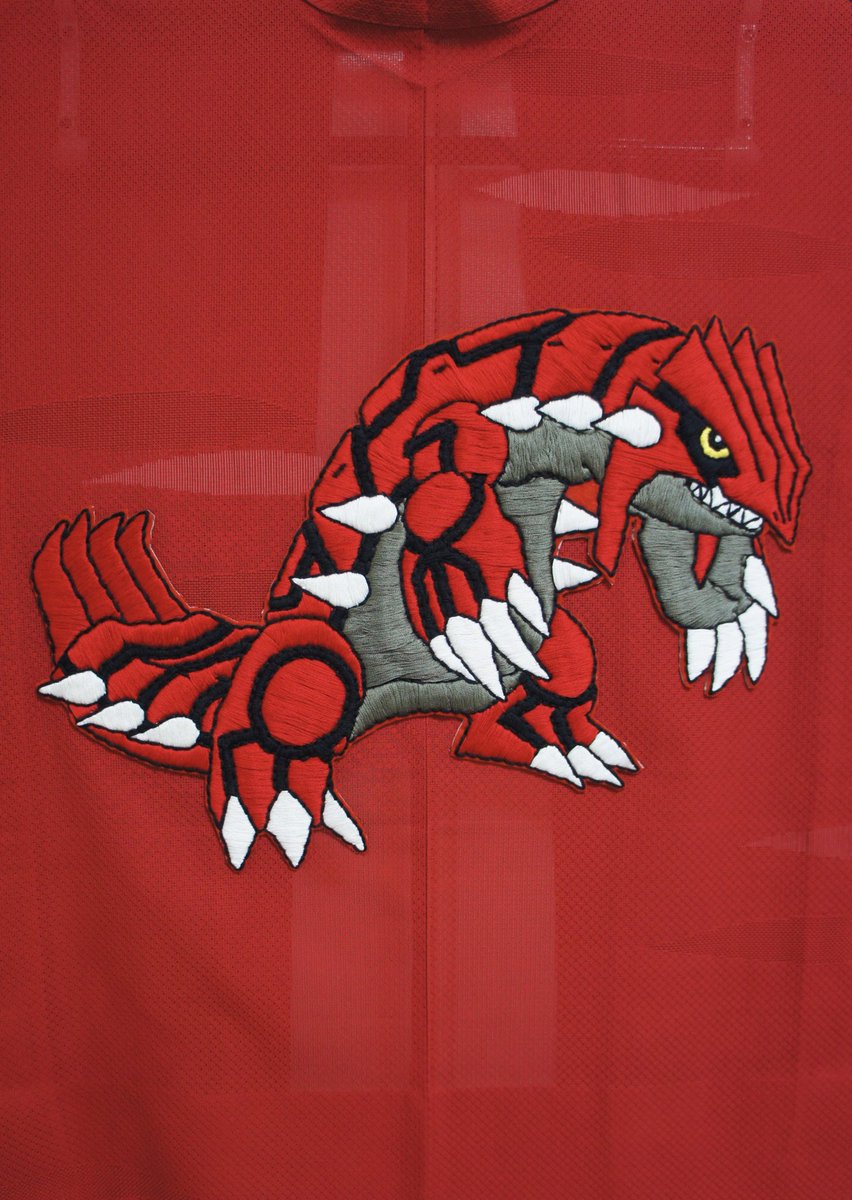 着物の羽織に好きなポケモン（グラードン）を刺繍してみた！ 