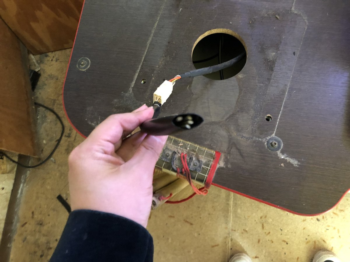 太鼓の達人のバチ盗まれたのは聞いたことあるけど太鼓ぬすまれてるの流石に聞いたことねえ  はよ帰って来ると良いけども 