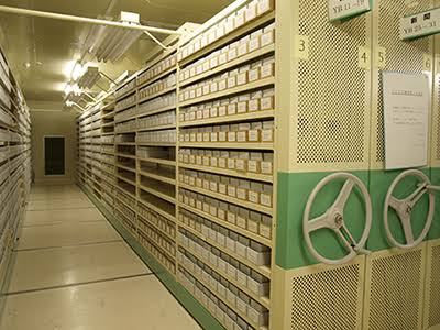 ←素人のイメージする読書家が欲しい部屋 →本当の読書家が欲しい設備