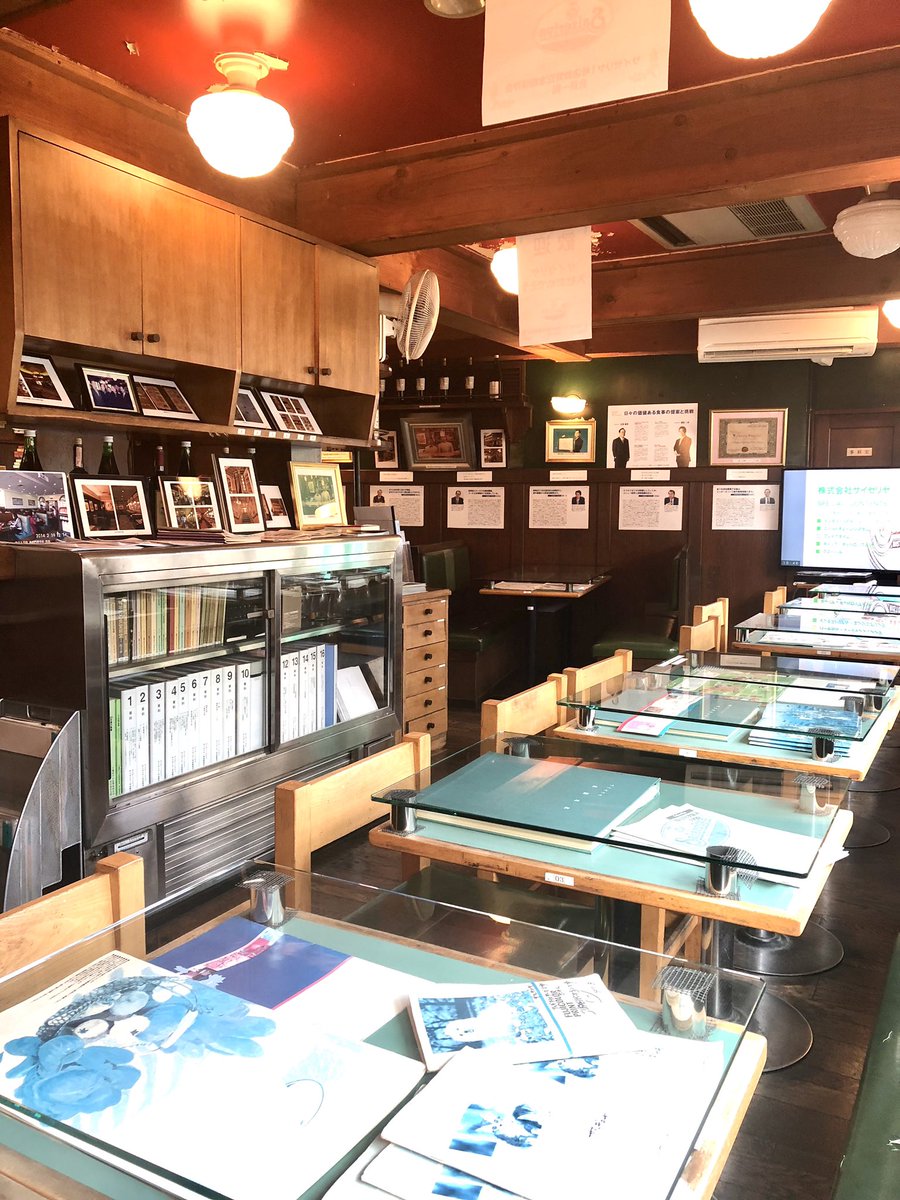 前にも呟いたけど本八幡にあるサイゼリヤ1号店は約20年前に閉店したが、サイゼリヤの企業理念に共鳴したオリジン東秀の創業者が記念館として残すべきと提案しそれに賛同した地元経営者仲間が保存会を作り今に至るまで家賃を払い続け非営利で1号店を保存してくれているって話もっとみんなに知ってほしい 