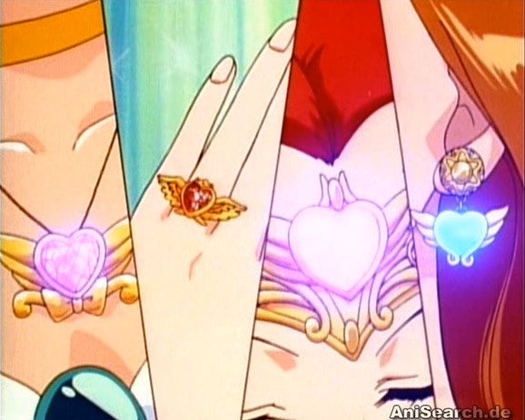 ウェディングピーチっていうアニメ存じておりませんでしたがアイテムがめちゃくちゃかわいいですね…今韓国でブランドとコラボしたアクセサリー発売してるみたいでこれはすごく攻撃力の高いかわいさ… 