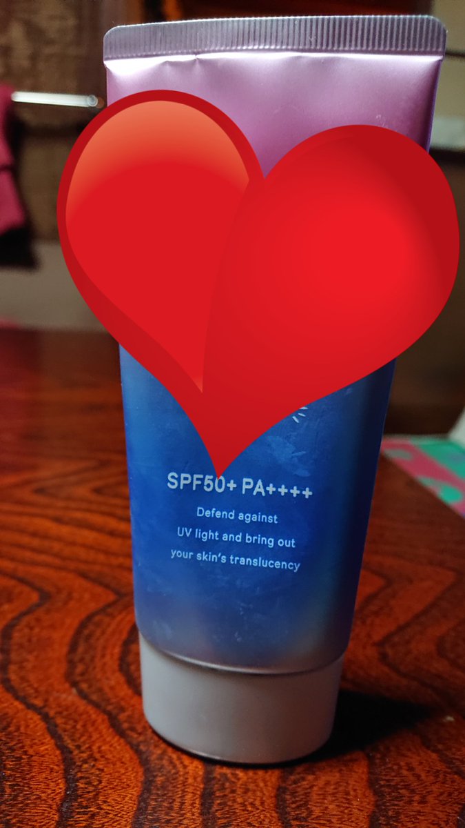 ラベンダーカラーの…肌綺麗にって日焼け止め使ったら…こうなったので；；肌弱い人々気を付けて