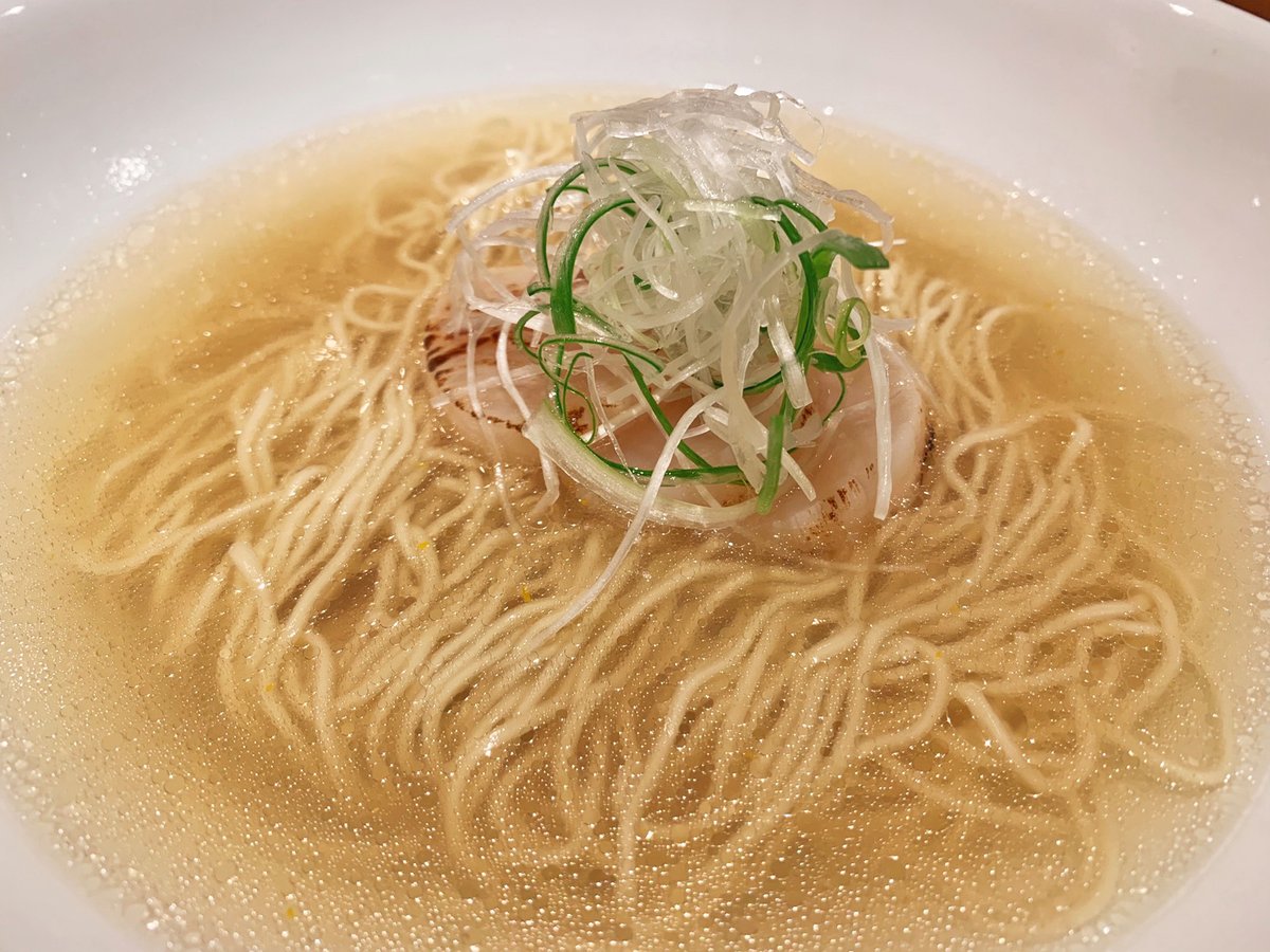 【麺屋ま石】 @東京:銀座駅から徒歩3分 鯛で出汁をとった鯛ラーメンを食べられるお店