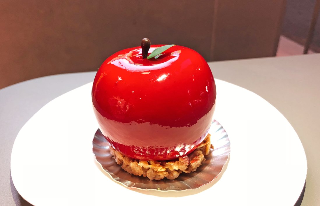 【フジフランス】 ＠大阪：京橋駅から徒歩1分  リンゴ型スイーツ「約束のりんご」を食べられるお店