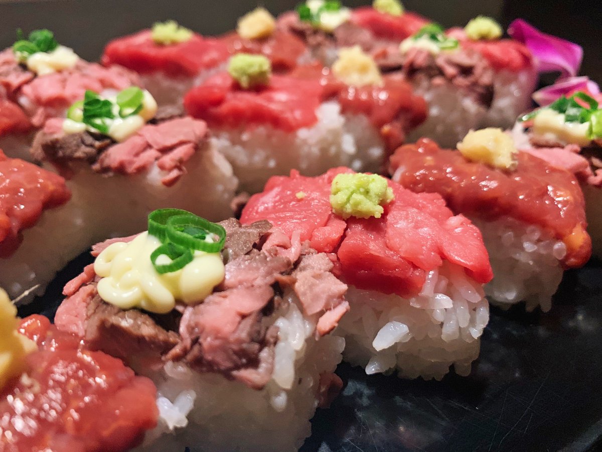 馬肉やサーロイン、ローストビーフの3種類を使った肉寿司を食べまくることが出来ます