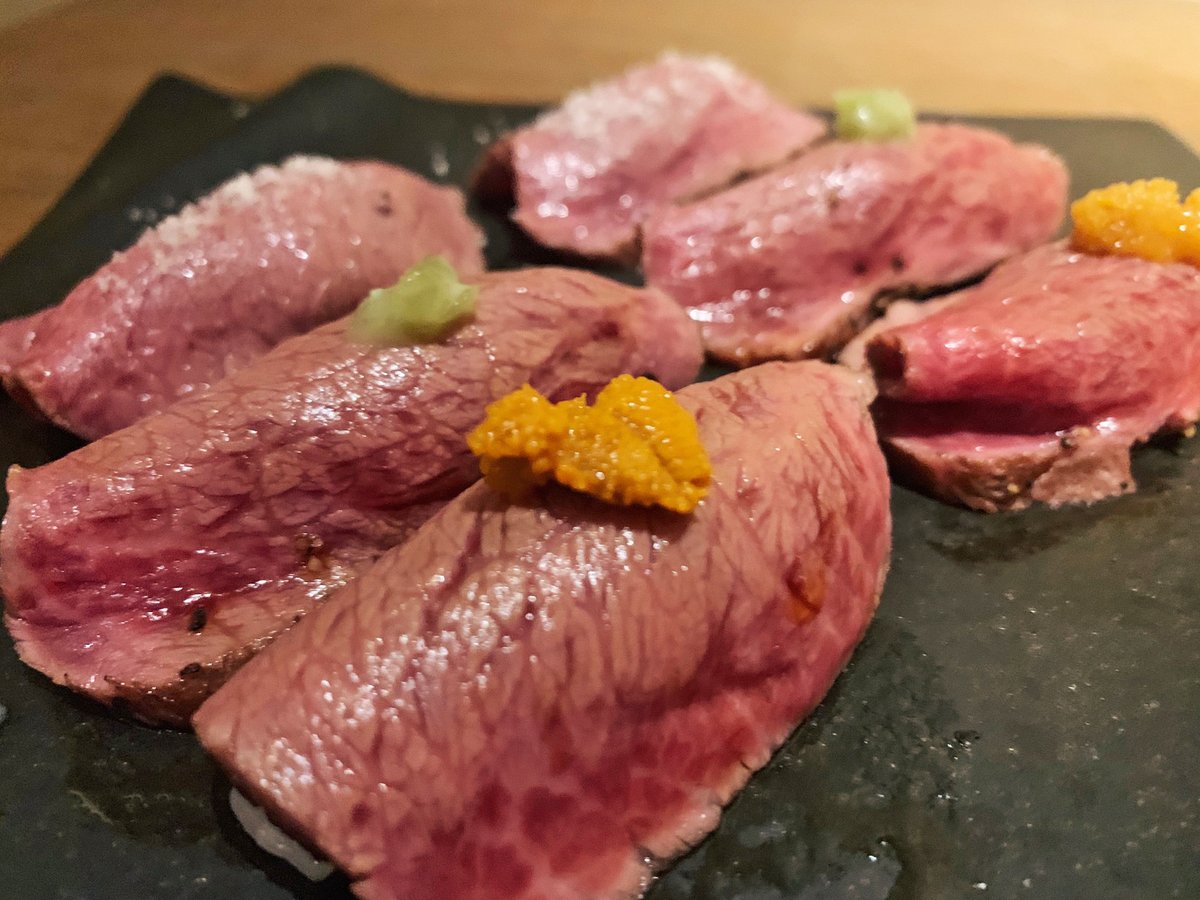 【肉基地】 @東京:池袋駅から徒歩4分 様々な肉料理を堪能できるお店