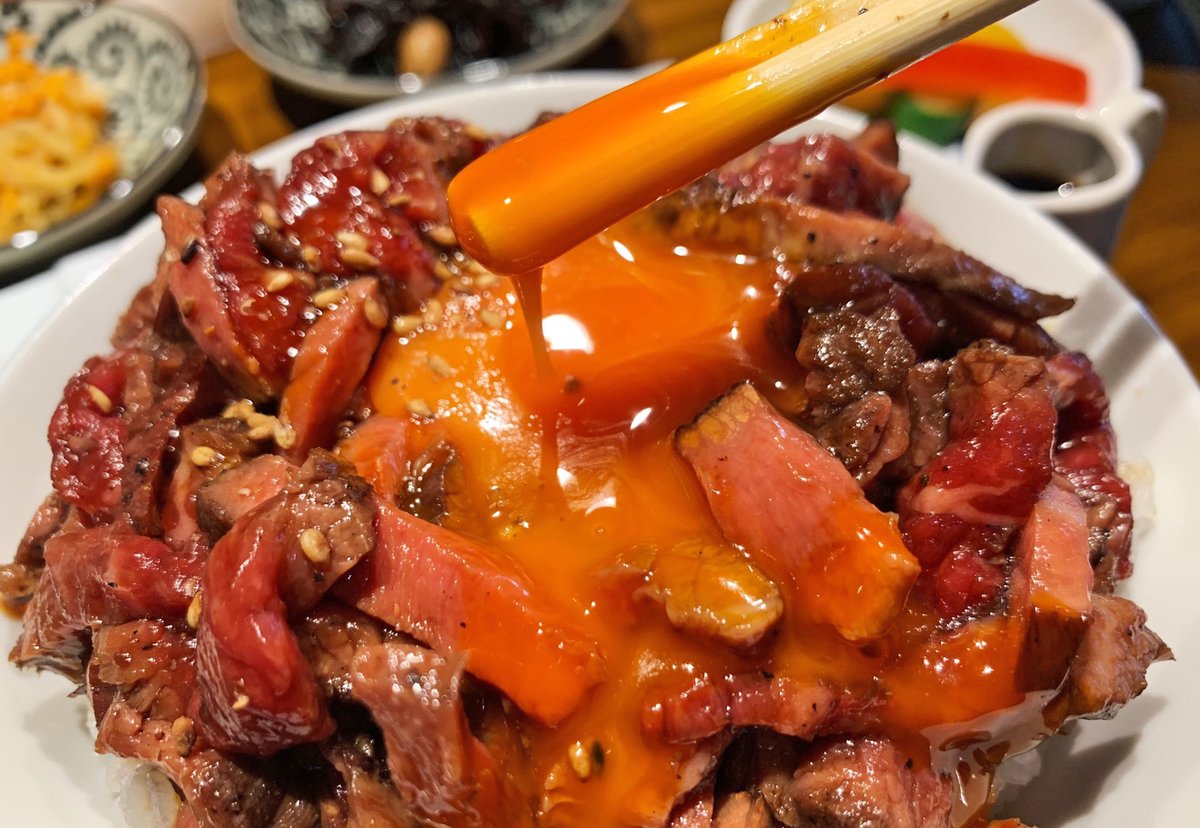   プリっとした食感の熟成牛タンは柔らかな食感が最高