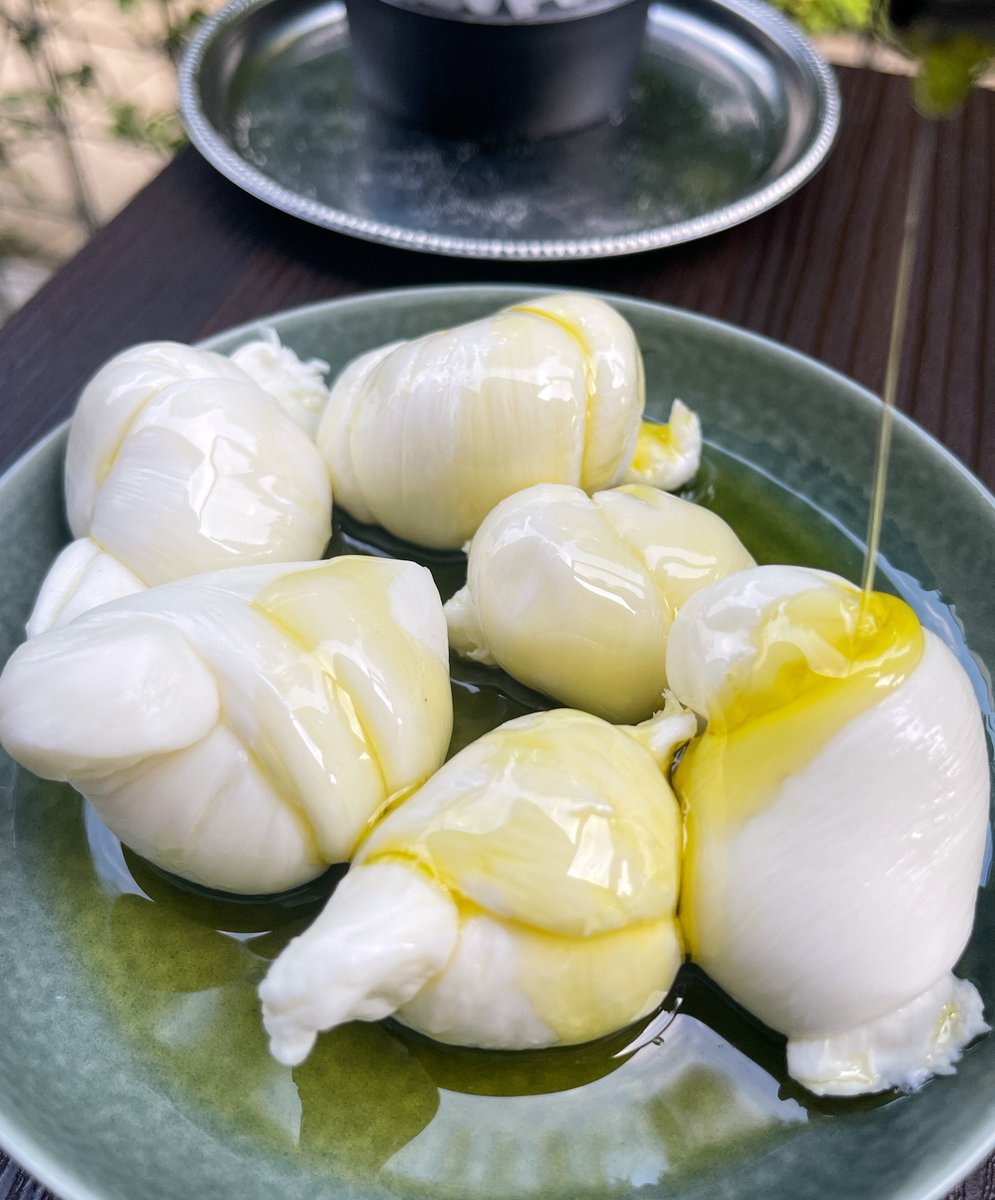   イタリアのミルクを原料にしており、フレッシュ感と弾力あるモッツァレラの食感が最高