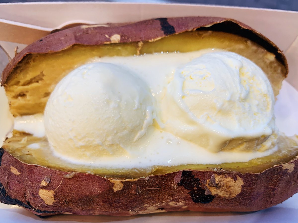 ホクホクのねっとり甘い焼き芋にアイスが染み込むとクリーミーな甘味が増して相性抜群