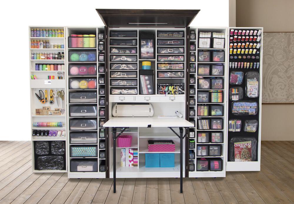 海外でしか売ってないみたいだけど、この折りたためる収納付きデスクすごく欲しい