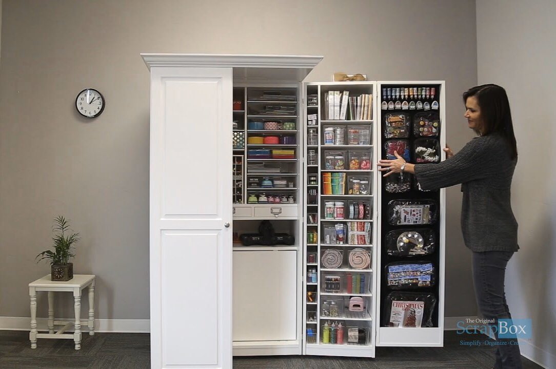 海外でしか売ってないみたいだけど、この折りたためる収納付きデスクすごく欲しい