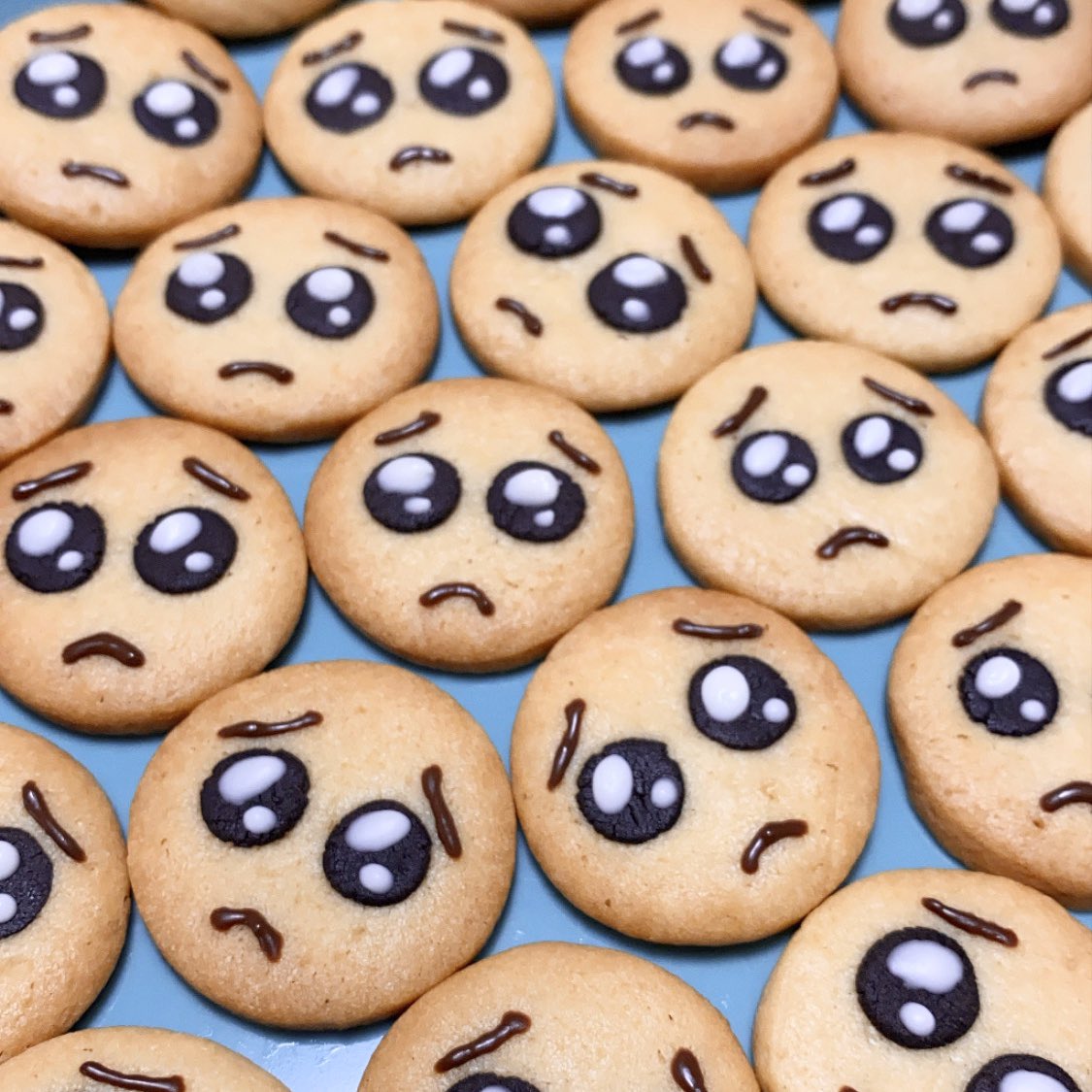 ぴえんクッキー作った🥺 