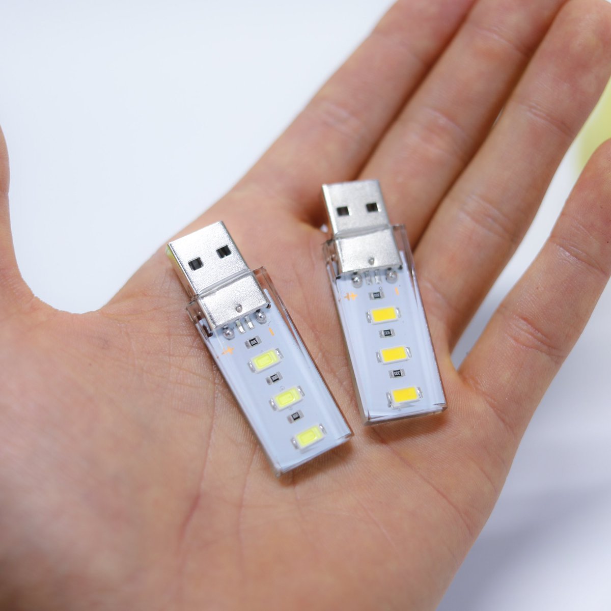 今まさに災害時に使える「モバイルバッテリーをランタンとして使えるようにするアタッチメント」を作ってるところなんだけどもうちょっとで販売できそう