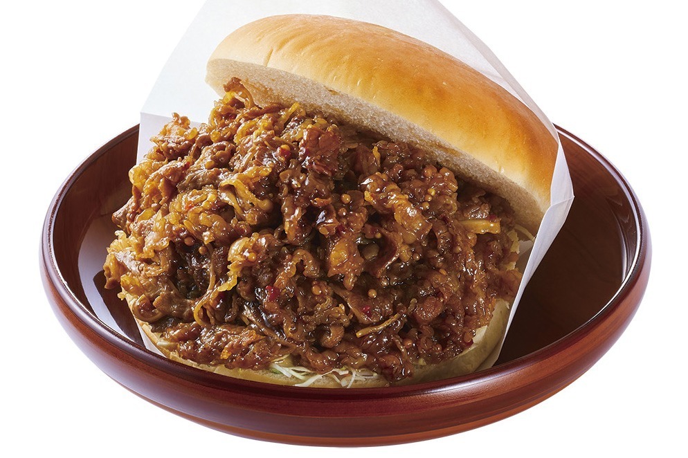 コメダの新作バーガー、肉食獣が考えたマリトッツォじゃん 