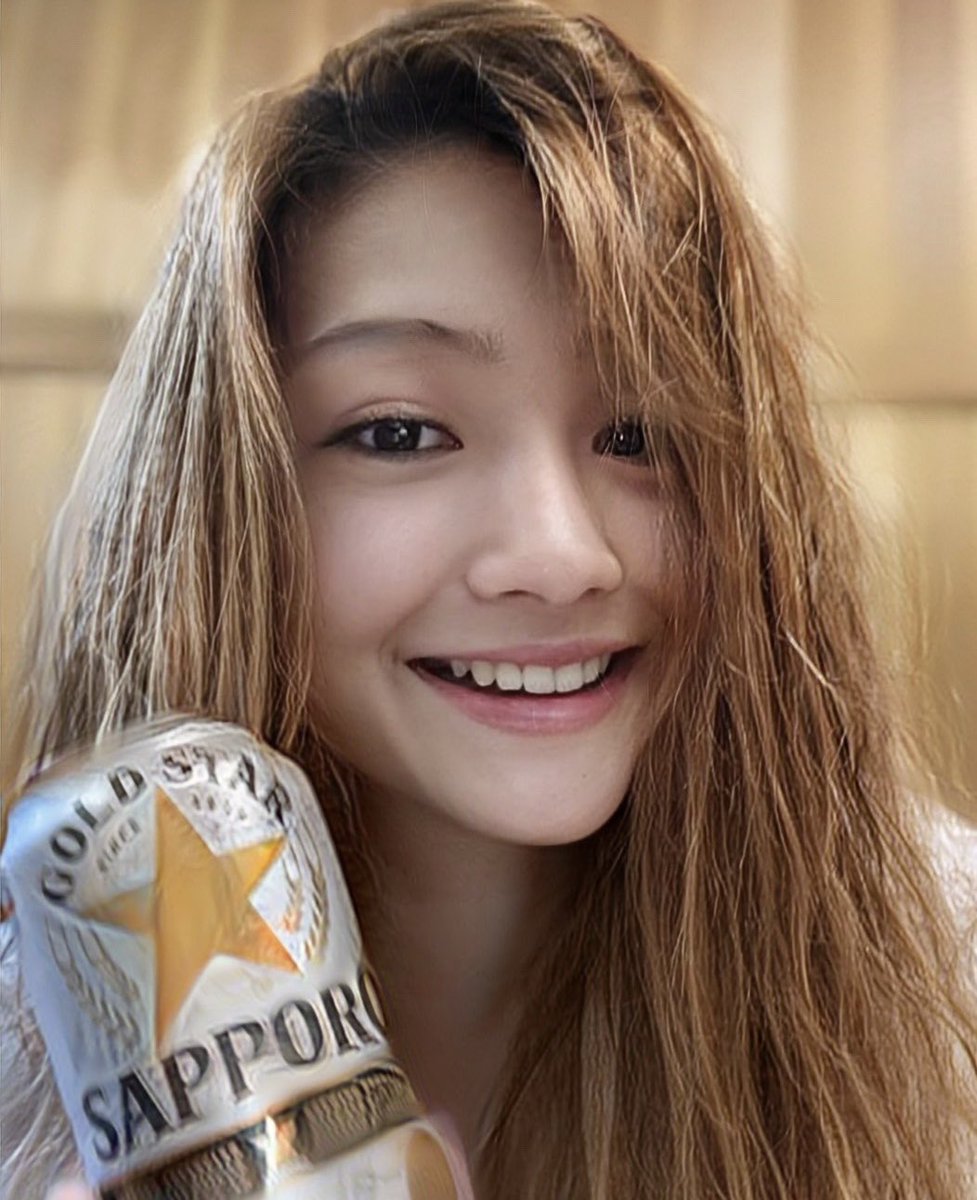 バイク界隈の姫、ミラーに謎のおっさんが映り込んでしまい、調査の結果一時期前に流行った女体化アプリによるものだと判明してしまったらしい　こんな悲しい事があってはならないだろ 