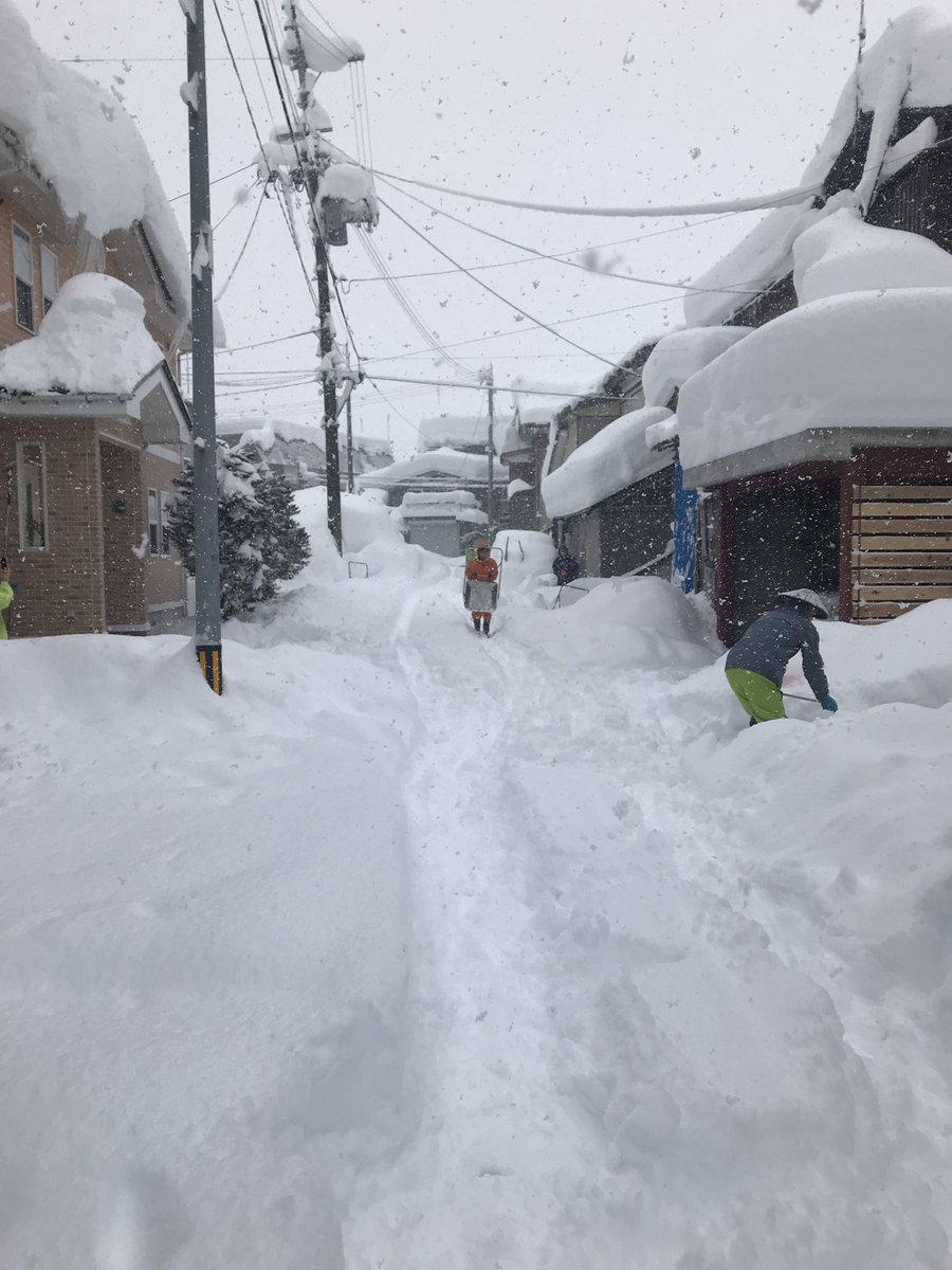 雪国ネイティブの除雪力（1時間あたり） ←before after→ 
