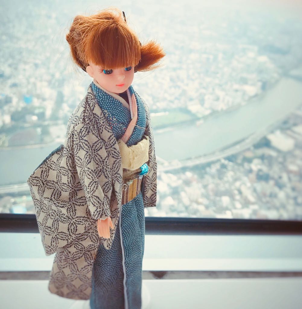 母とスカイツリーに観光 母『最近な、人形の服作ってんねん』 私『へぇ