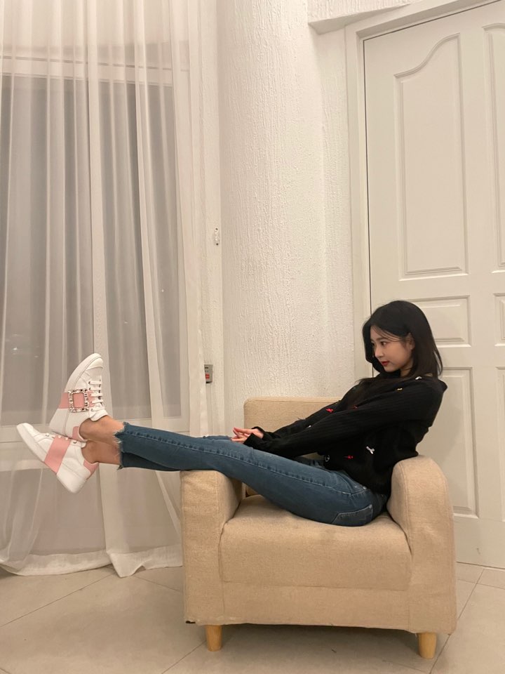 이 날 사진 짱 많이 찍었네..?  写真いっぱい撮った..?  #민주Dream #ミンジュ #IZONE #아이즈원 #アイズワン 