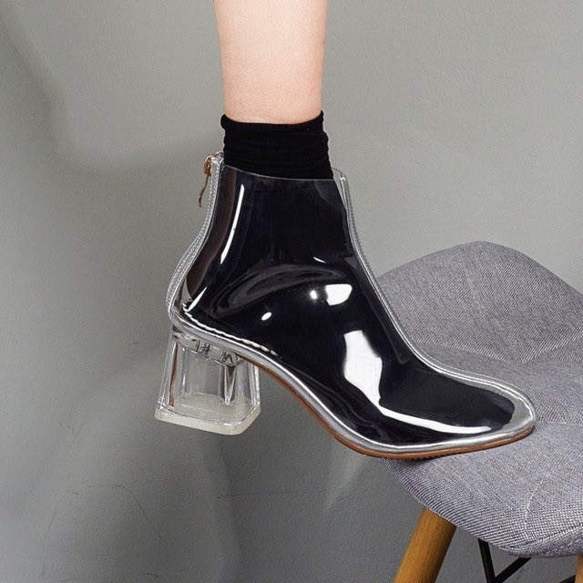 これはもう現代のガラスの靴ではないですか……  