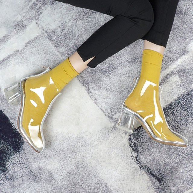 これはもう現代のガラスの靴ではないですか……  