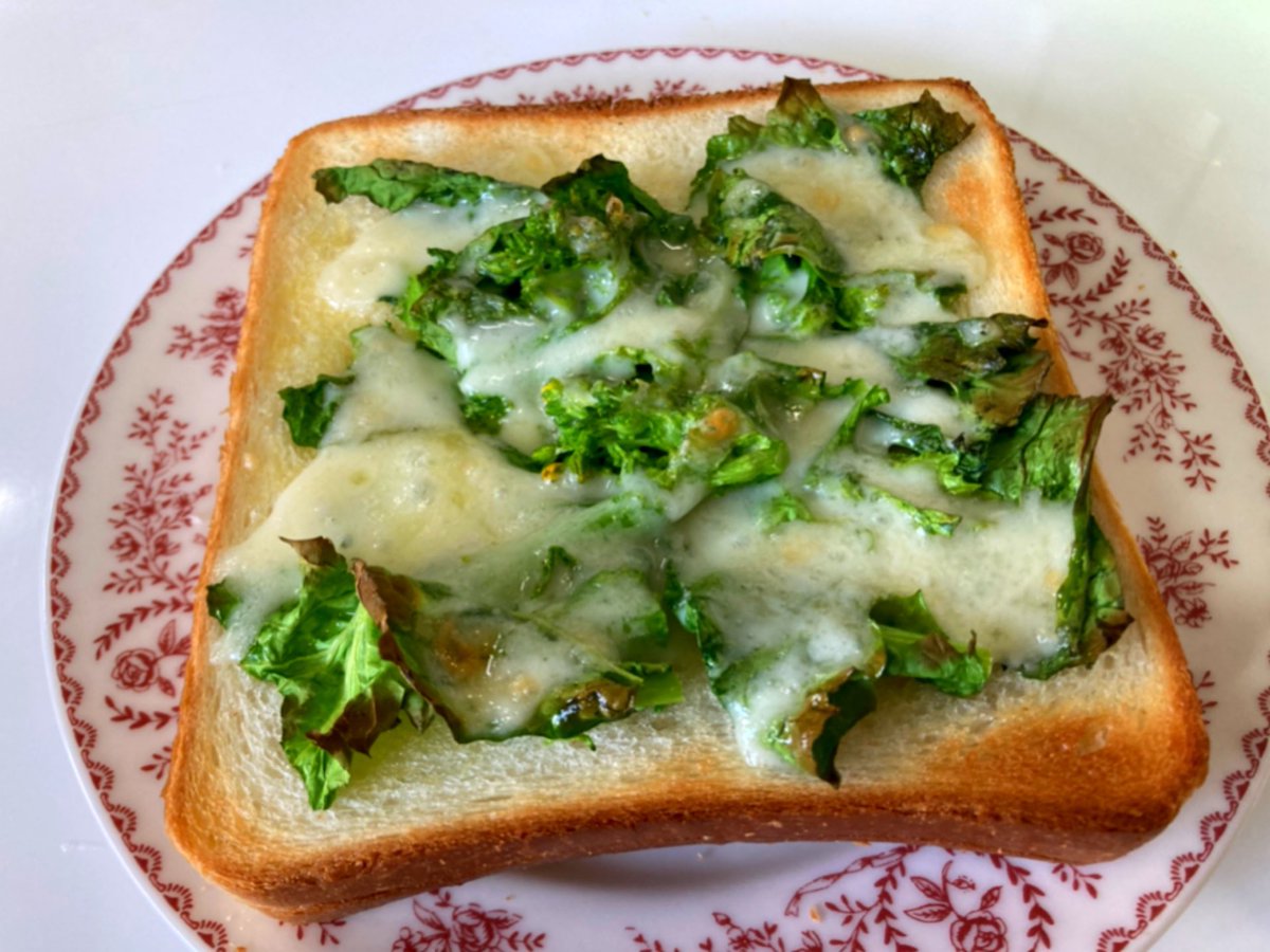 友人から教えてもらった菜の花トーストがヤバイおいしい