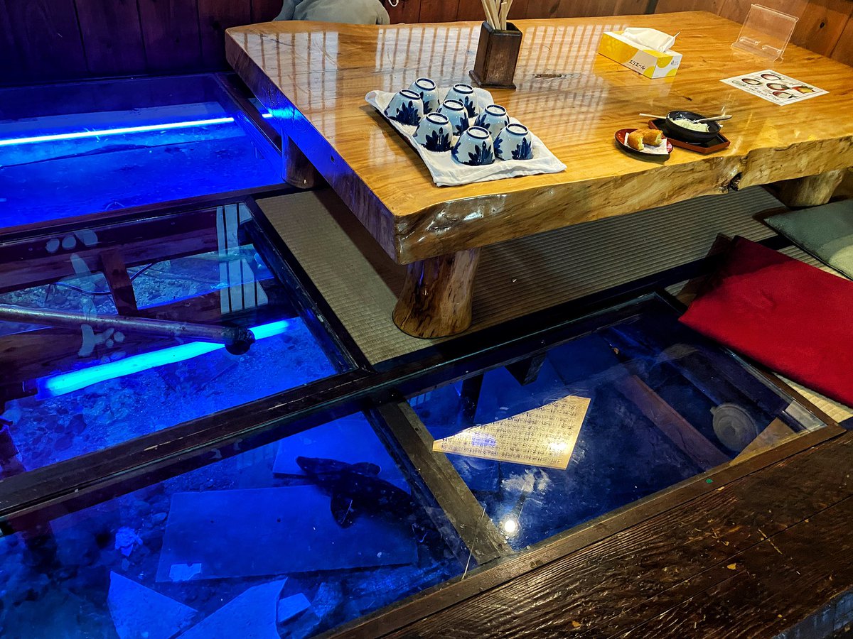 何言ってるかわかんねーと思うが、福島の山奥には床下でチョウザメが泳いでいるのを眺めながら揚げたてのドーナッツが食べられる豆腐屋がある 