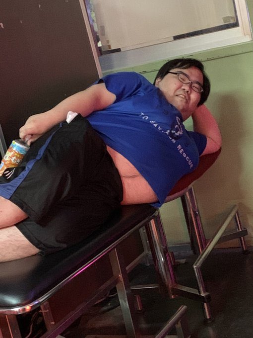 #オタク垢抜けた選手権2020 1枚目が5年前 他は最近なんだけど自分でもよくこんな風になれたなって思う