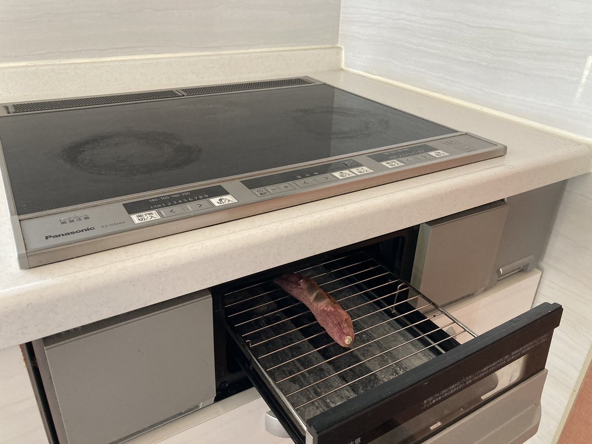 新居確認しにきたら前の人が焼いた芋が残ってたんだがwwwwwwwwwww 