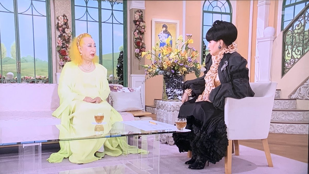 もはやどっちの部屋かわからん 