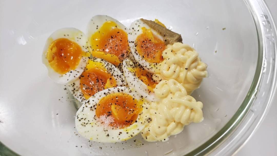   バターを使って濃厚にコク深く仕上げたタマゴフィリングが至福の時へと誘います  フォロワーさんからもかなり評判のレシピで飛べますから一緒に飛びましょう