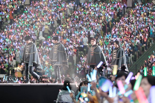 <🎤2019.0706-0707 #REUNION> 『アイドリッシュセブン』メットライフドーム公演✨過去のライブレポをお届け 【📸ライブ写真全26枚】🦇ŹOOĻ #ナナライ #アイナナ @vivo_tktk @iD7Mng_Ogami
