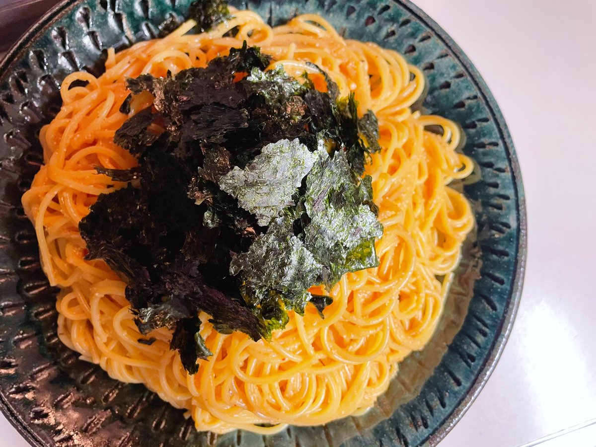 ムシャクシャしたので大盛りの痛風パスタ作った🍝某店のたらことウニのスパゲティーの味を基にしてる