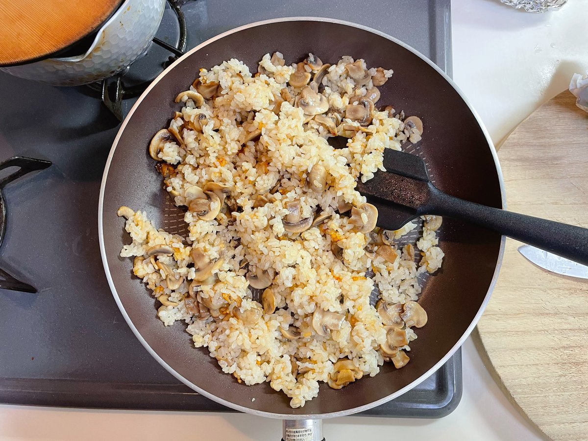 ちょっと食べたいだけならフライパンでいいじゃんと思って炊いた