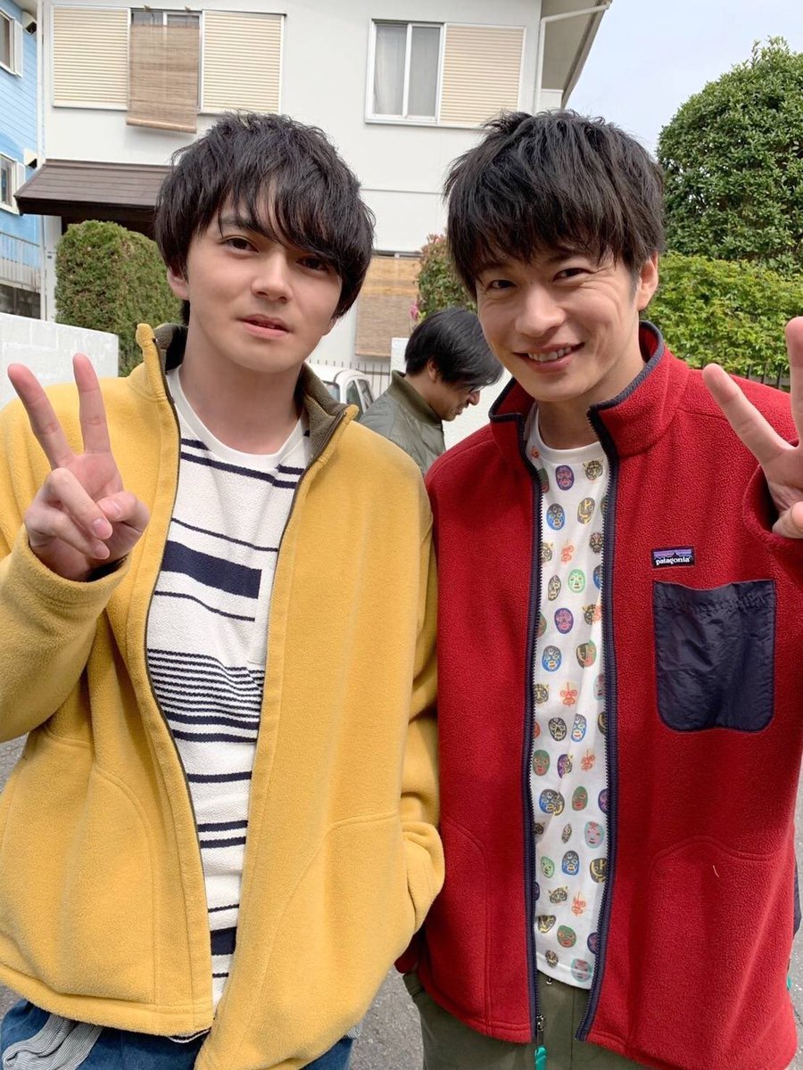 だおッ🌸  #永遠の愛を誓ってから1年… #クランクイン当日の #お揃いフリースの #春田＆牧コンビ解禁🍀 #そして本日より全国の劇場で #最新予告編が流れ始めるお🎉✨ #ポスターやチラシも展開📣 #田中圭 #林遣都 #劇場版おっさんずラブ #8月23日全国ロードショー 