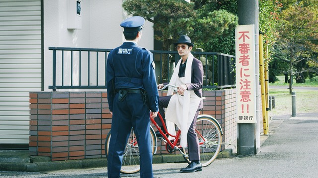 「極主夫道」実写PV公開、津田健次郎主演＆監督で坂本真綾が妻の声を担当　 