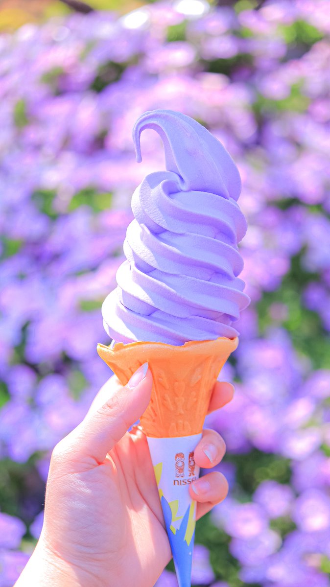 あしかがフラワーパークの可愛い藤アイスをみてくれ 