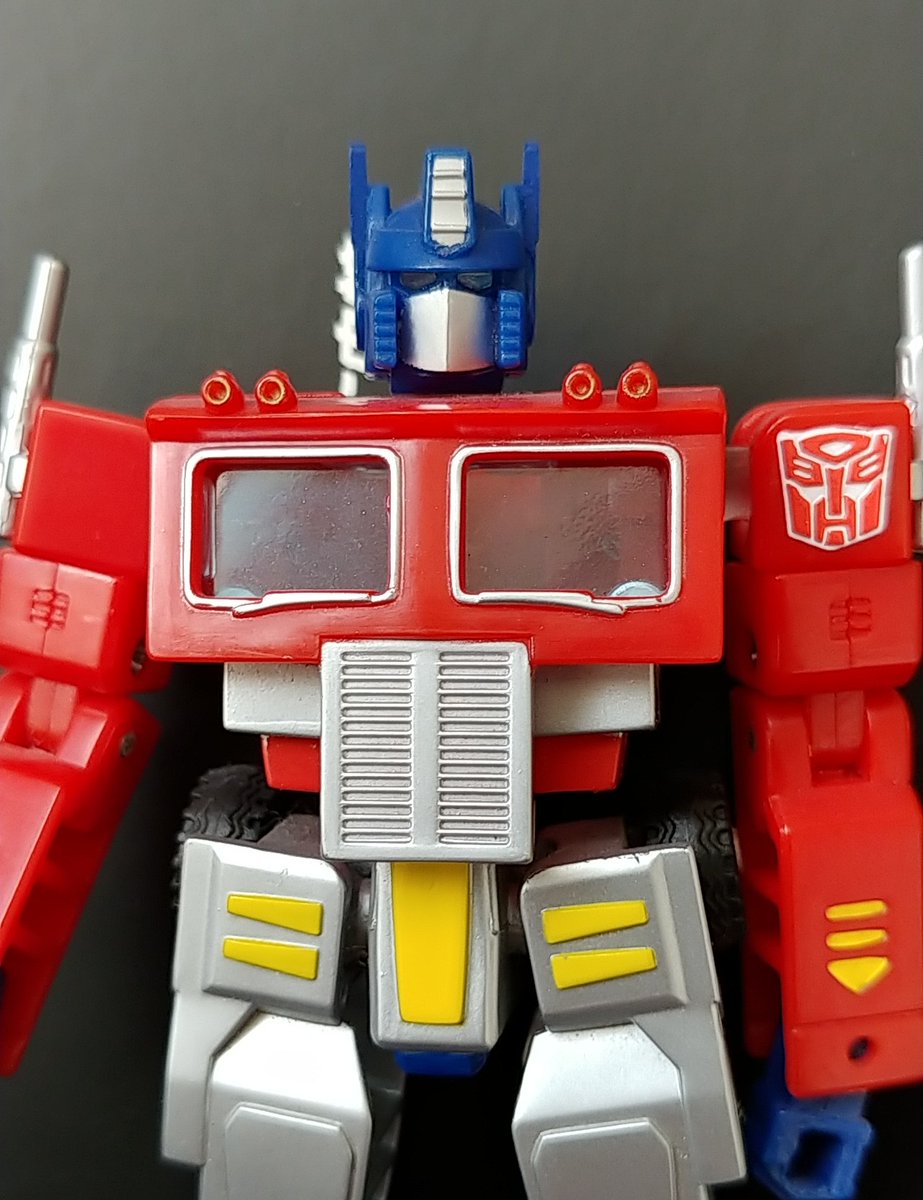 ダイソーで買ったキーボード用のジェルクリーナー おもちゃの埃取りに最高かよ 