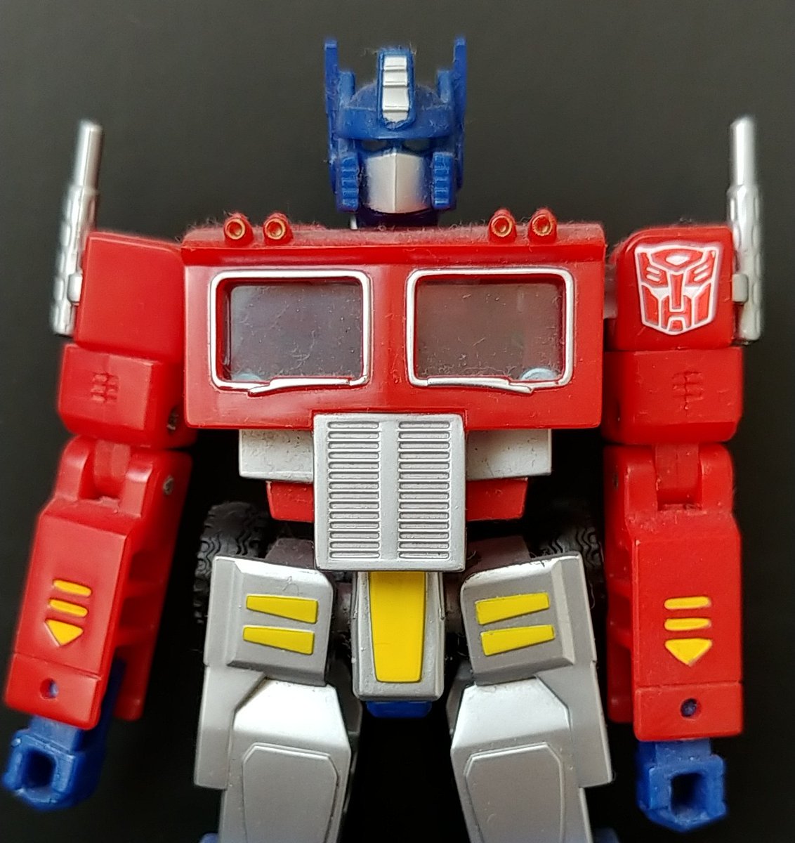 ダイソーで買ったキーボード用のジェルクリーナー おもちゃの埃取りに最高かよ 