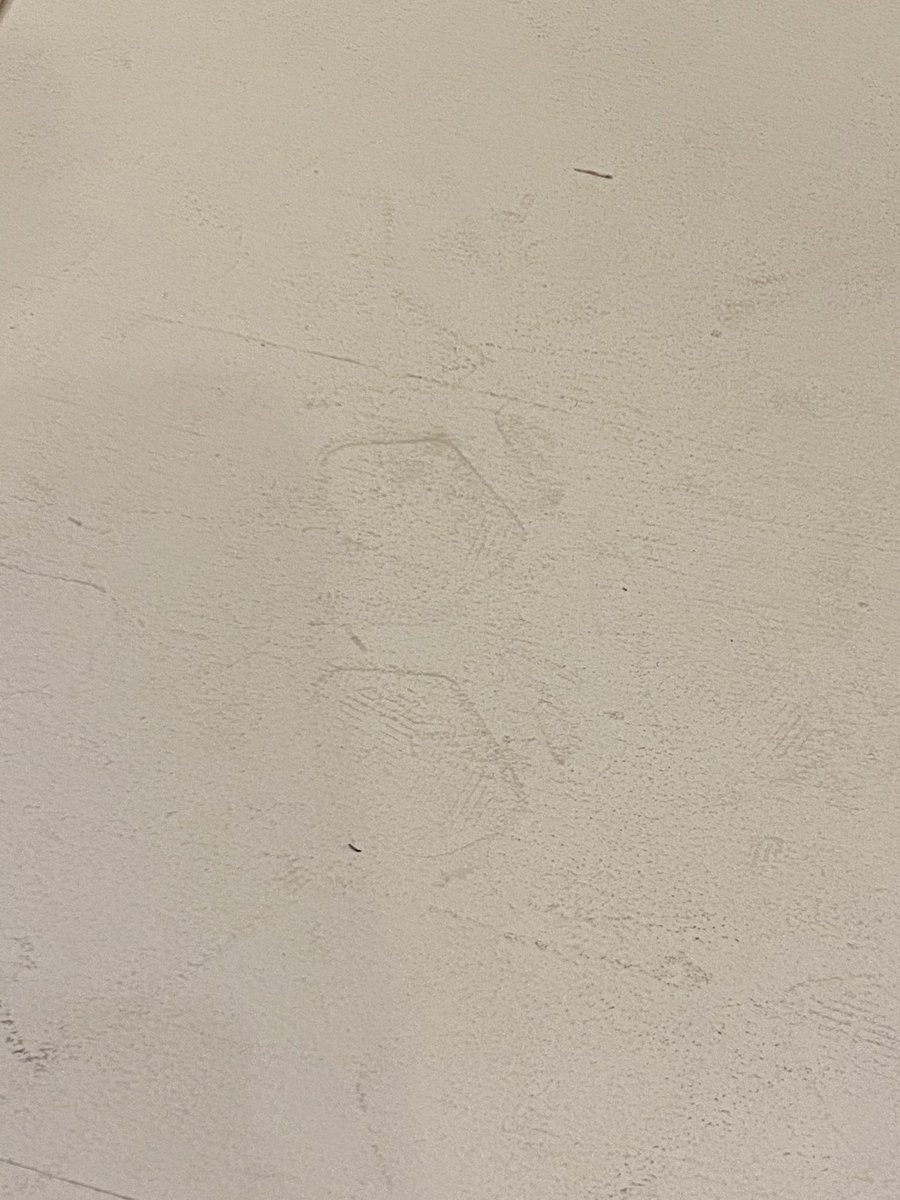 秘密基地をYouTube用の動画撮影で時間貸ししたら、土足で使われて鏡を割られた