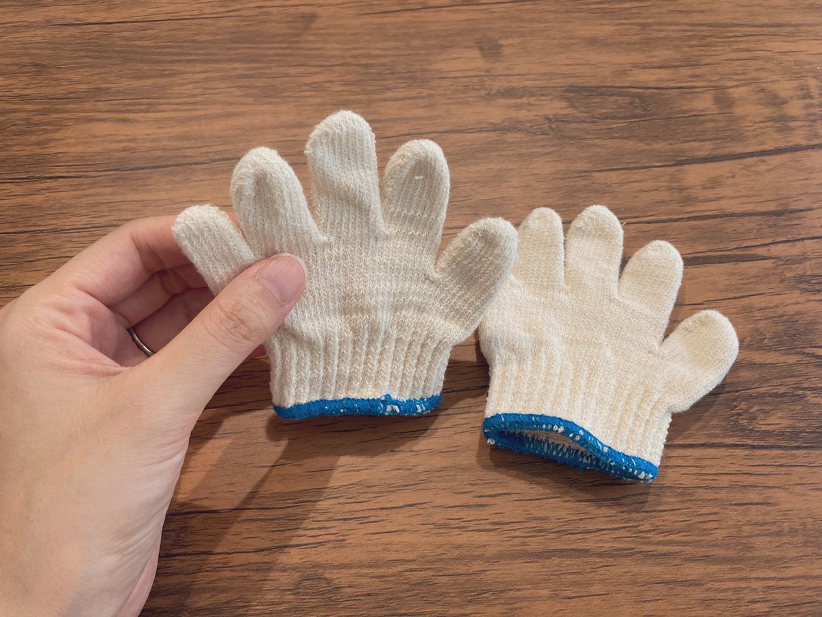 子ども用軍手かわいすぎん？これで芋掘りするの尊くない？ 