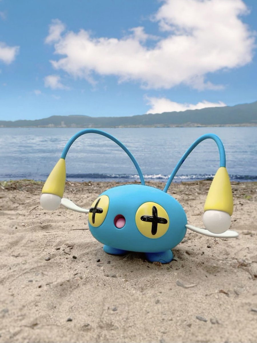 粘土で実寸大チョンチーのスタンドライトを作りました💡 