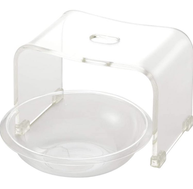 こういう風呂椅子って座ったときに空いてる穴からカンチョーされる妄想して怖くならないですか