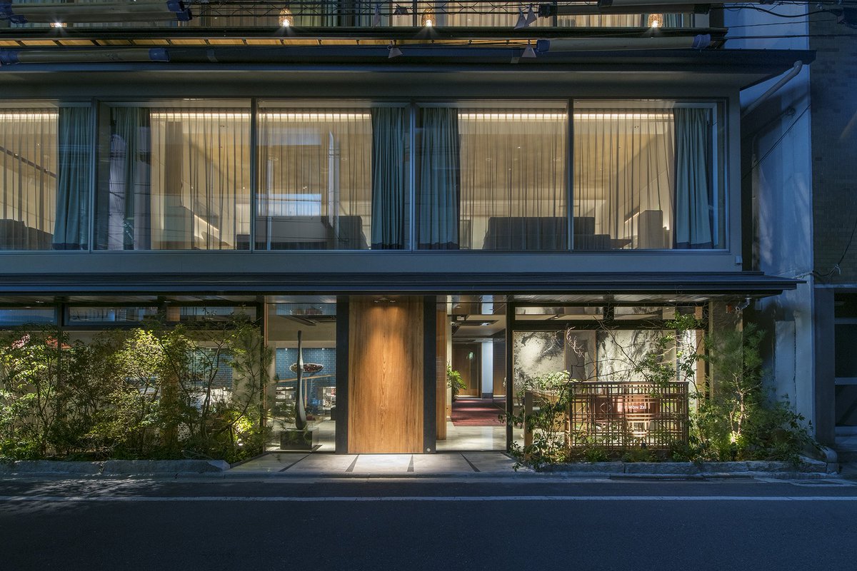 ここだけは本当に教えたくないんですが... 京都・祇園「ART MON ZEN KYOTO」には、世界最高水準の光学式プラネタリウム装置「MEGASTAR CLASS」が設置された部屋があり、 客室で満点の星空を楽しめる「奇跡のホテル」があるんです