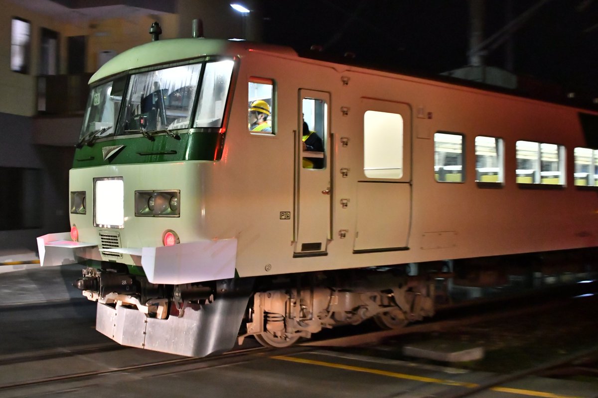  何かやってると現地で目撃した人から聞きつけて急いで家を出て撮り行った