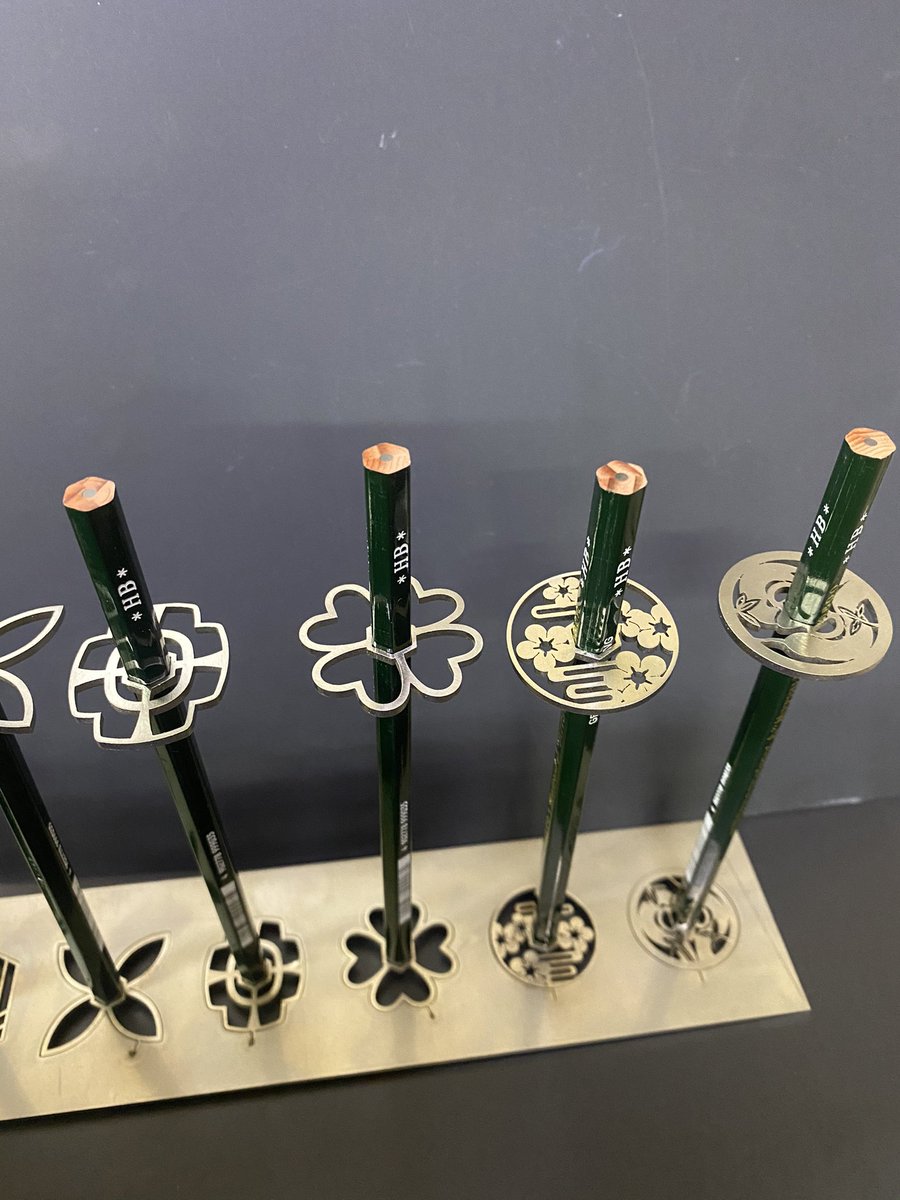 えんぴつ日輪刀つくりました☺️  #鬼滅の刃 #鬼滅の刃無限列車編 