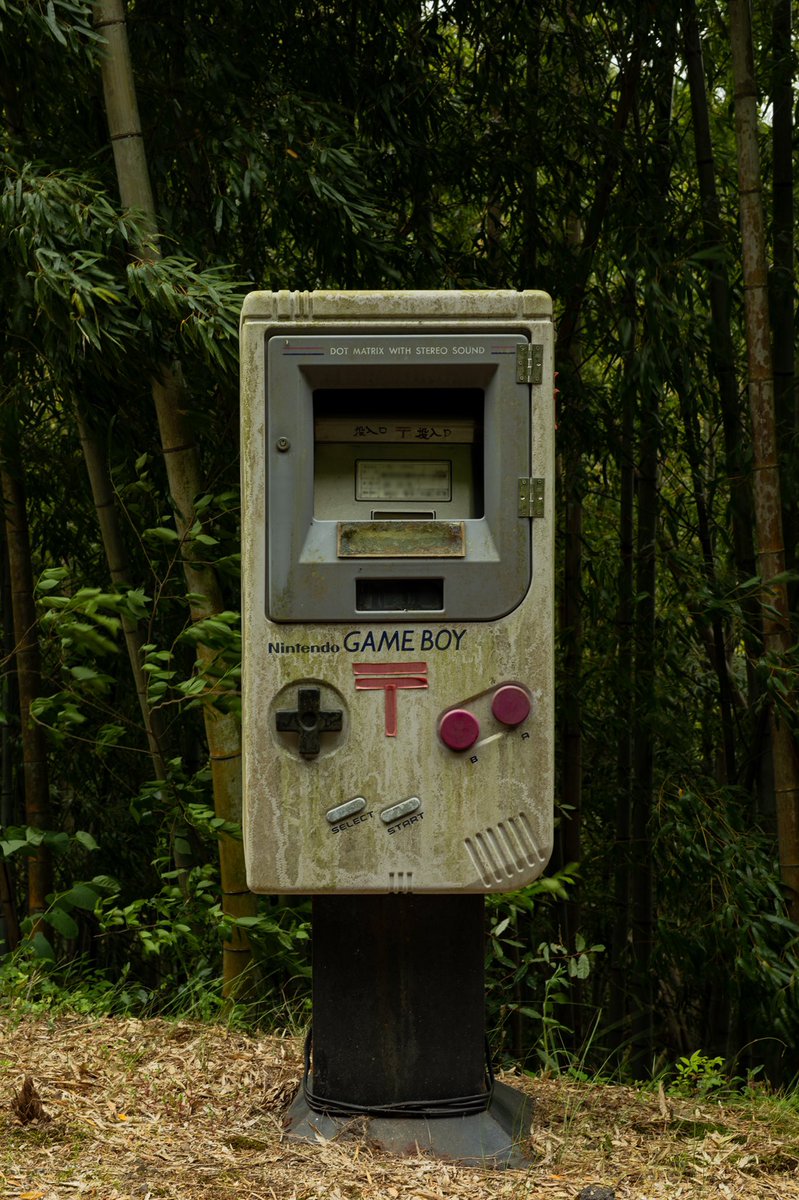 四国の山中にあるゲームボーイ型の郵便ポスト  #珍スポット 