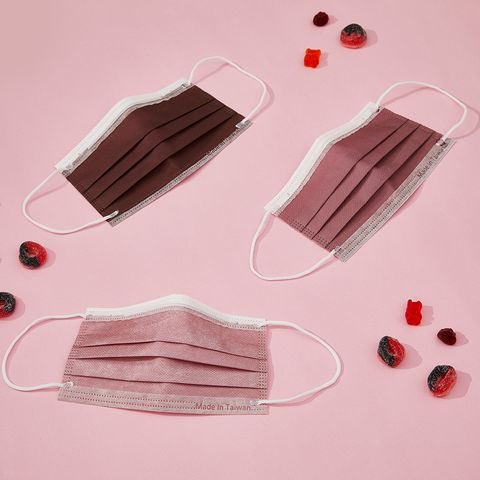 パステルカラー、Blue Mondayと書かれたユーモアなもの、お菓子の柄などデザインも様々